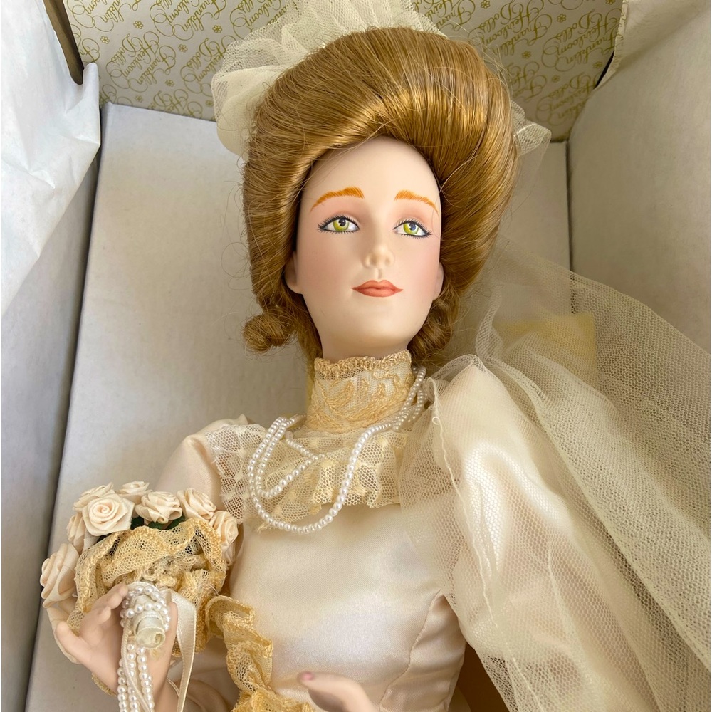 Franklin Mint  bride and groom porcelain dolls with stands